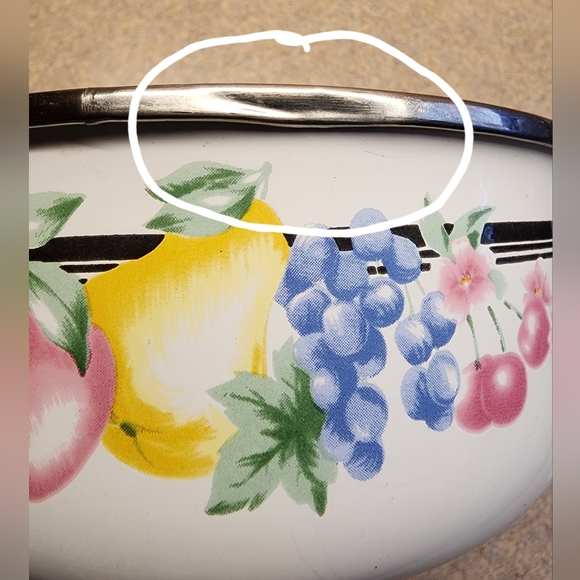 Vintage GMI Nesting Bowl Enamel - Picture 7 of 7